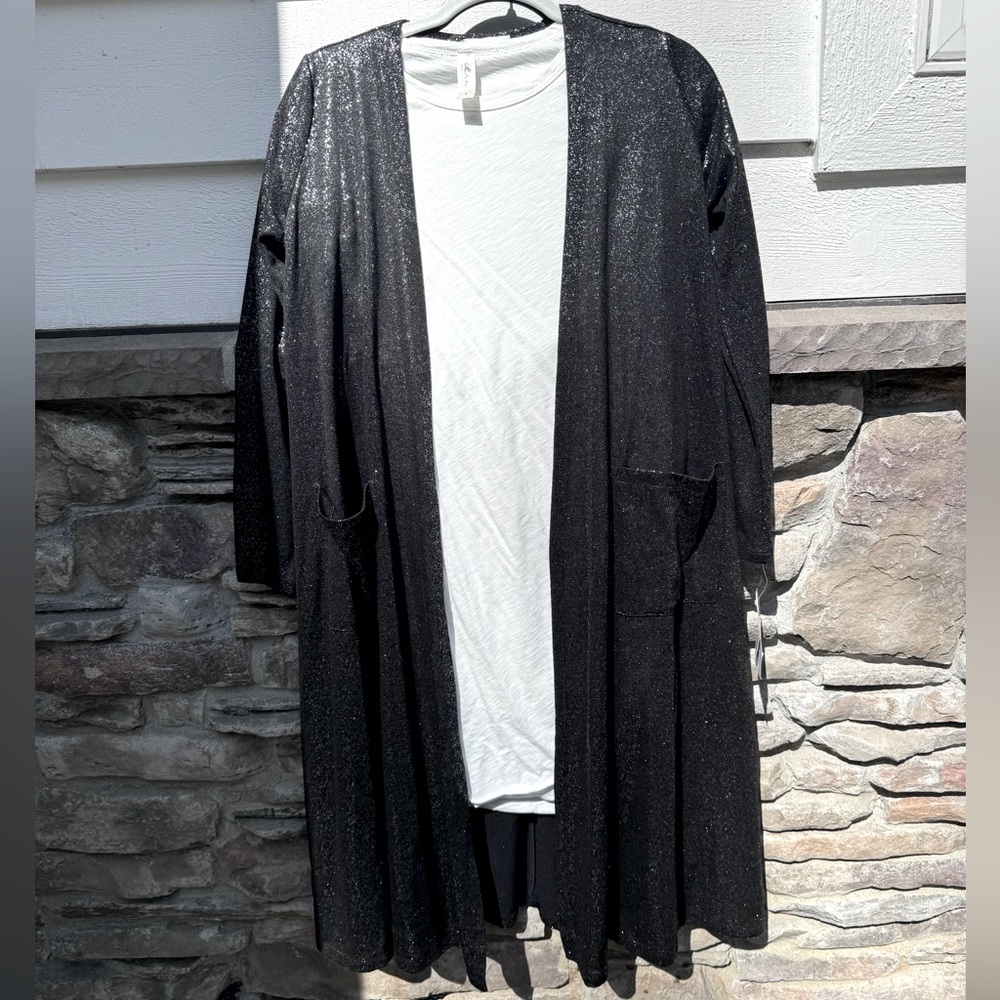 Brand New LuLaRoe Size S Sarah Cardigan